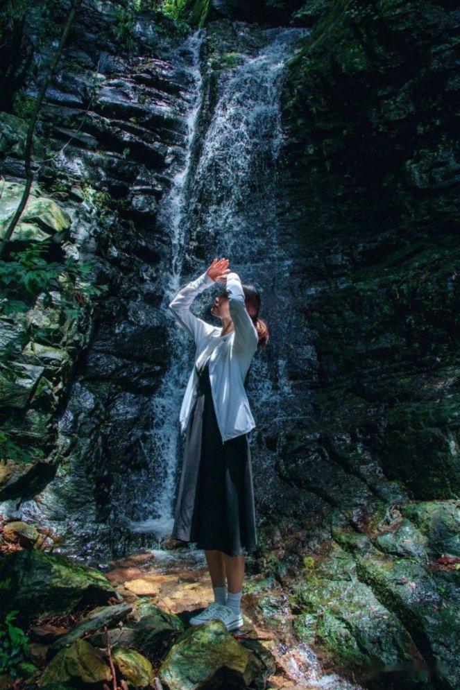 自己喜欢的女生有了对象是什么感觉？游戏画面